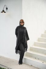 مانتومجلسی مشکی بلند  طرح آوا - تصویر 4