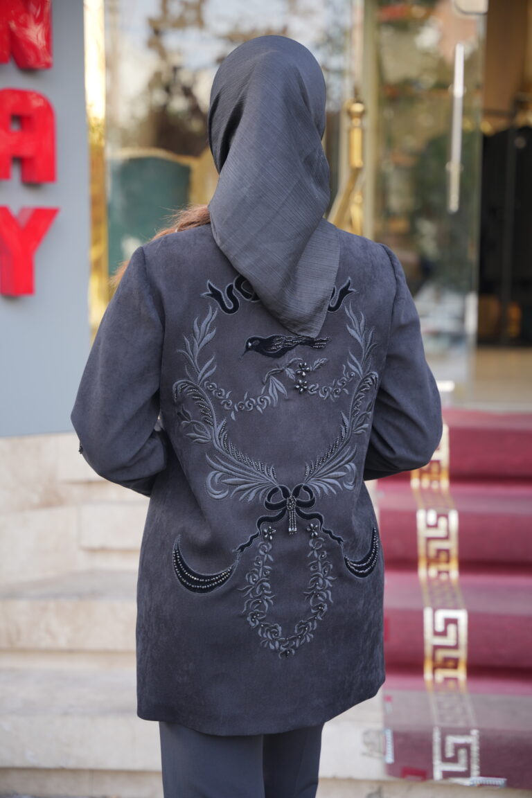 مانتومجلسی گلدوزی شده لاکچری