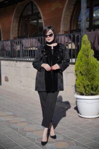 مانتومجلسی کوتاه مزونی