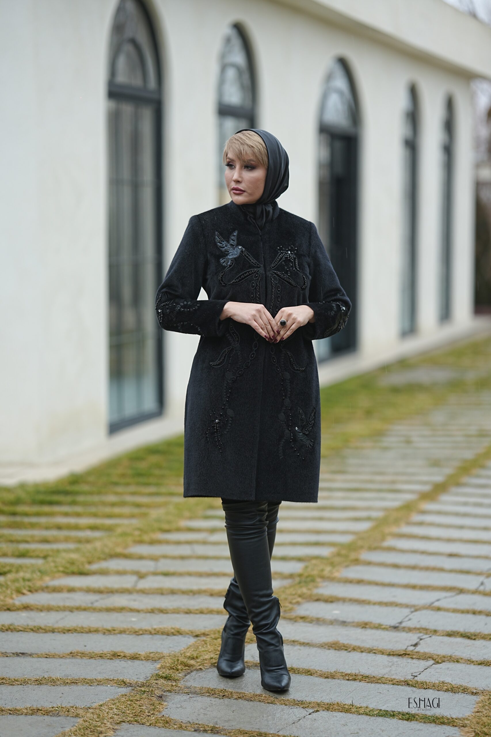 مانتومجلسی مشکی پاییزه موجود در گالری مانتومجلسی تبریز