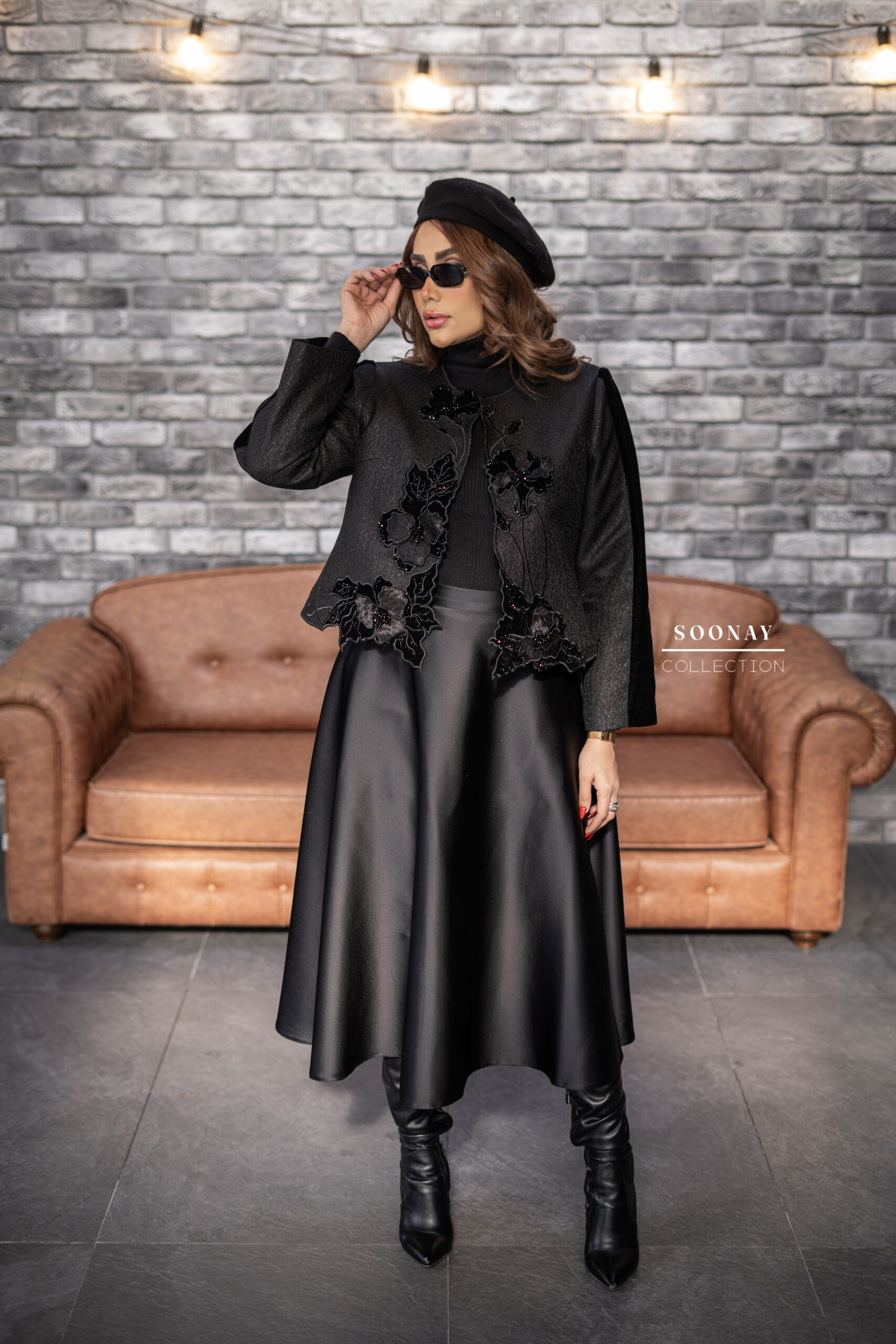 مانتو مجلسی کراپ دامن مزونی مشکی آماده ارسال فوری در تبریز 