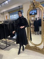 مانتومجلسی مشکی مزونی بالاتنه شنلی vip سونای - تصویر 2