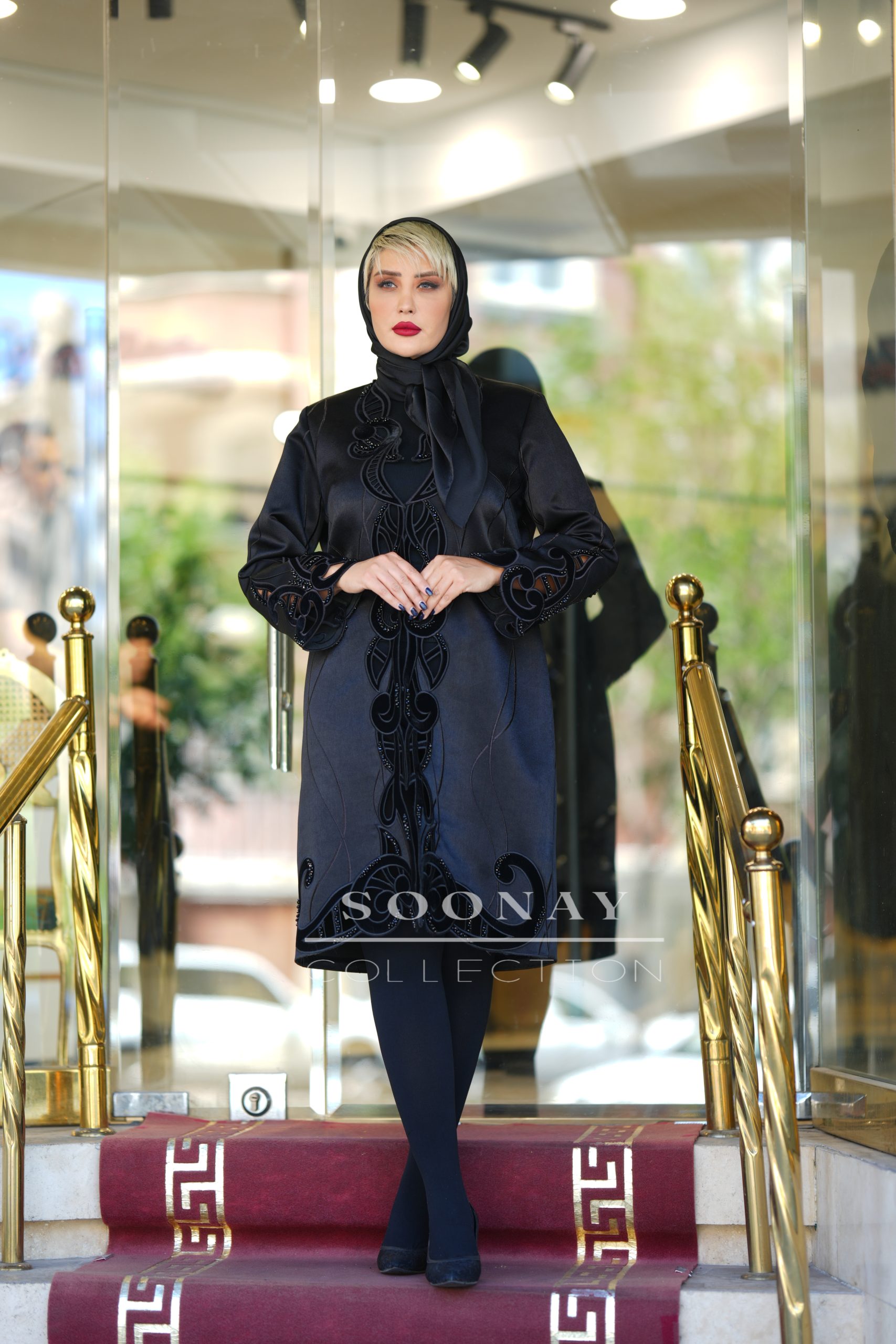 مانتو سایز بزرگ مشکی مجلسی بریده دوزی شده لاکچری