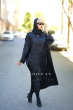 مانتو عبایی مشکی گلدوزی و بریده دوزی طرح نارسیس - تصویر 2